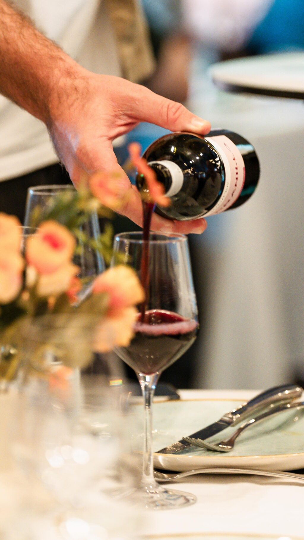 Instagram post from bictontavern. This post is in position 0.